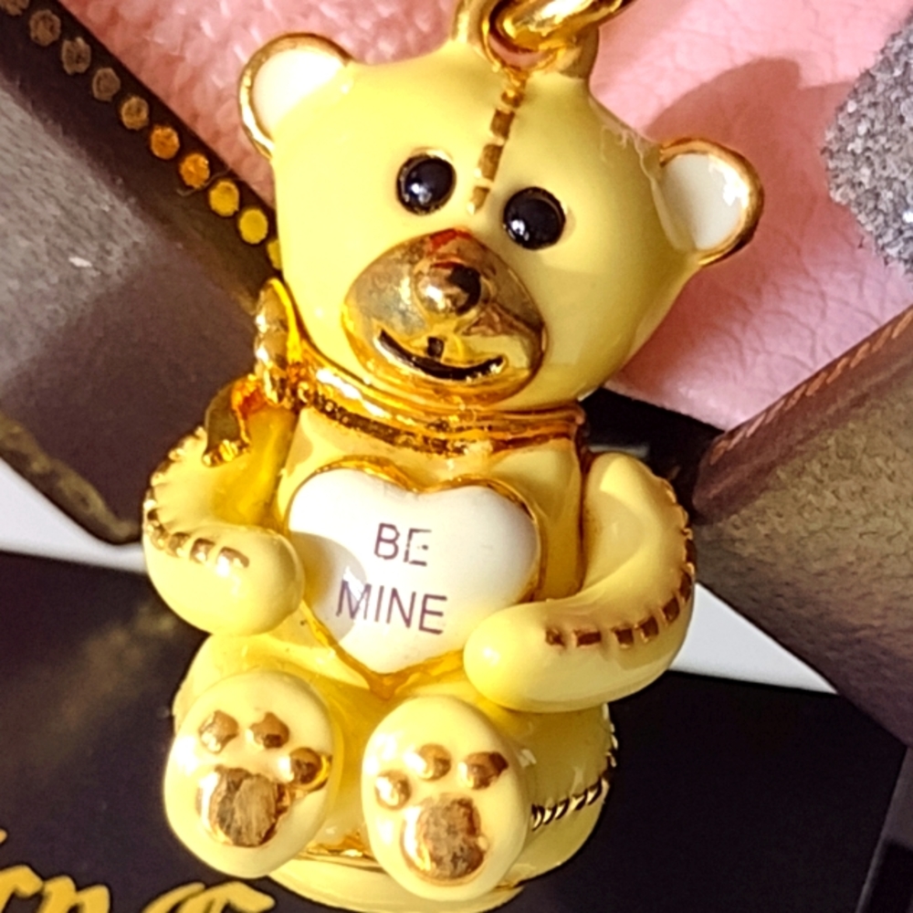 Juicy Couture BE Mine Golden Creamy Teddy🧸 Holding Your 🤍 NWT - Picture 1 of 7